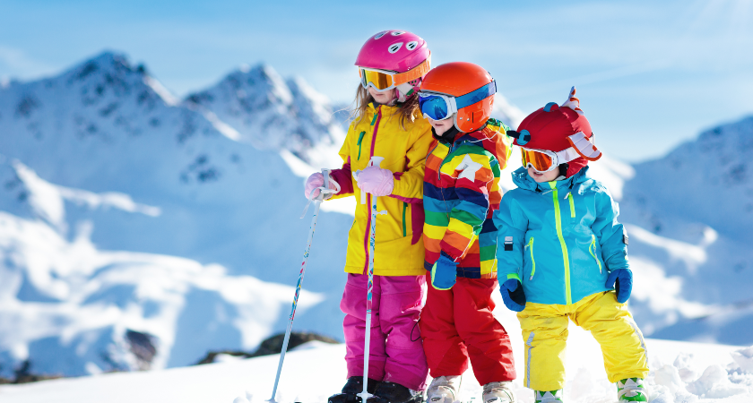 děti lyžují kids skiing