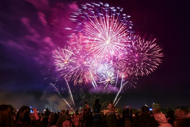 Oslavy Silvestra a Vánoc v cizině